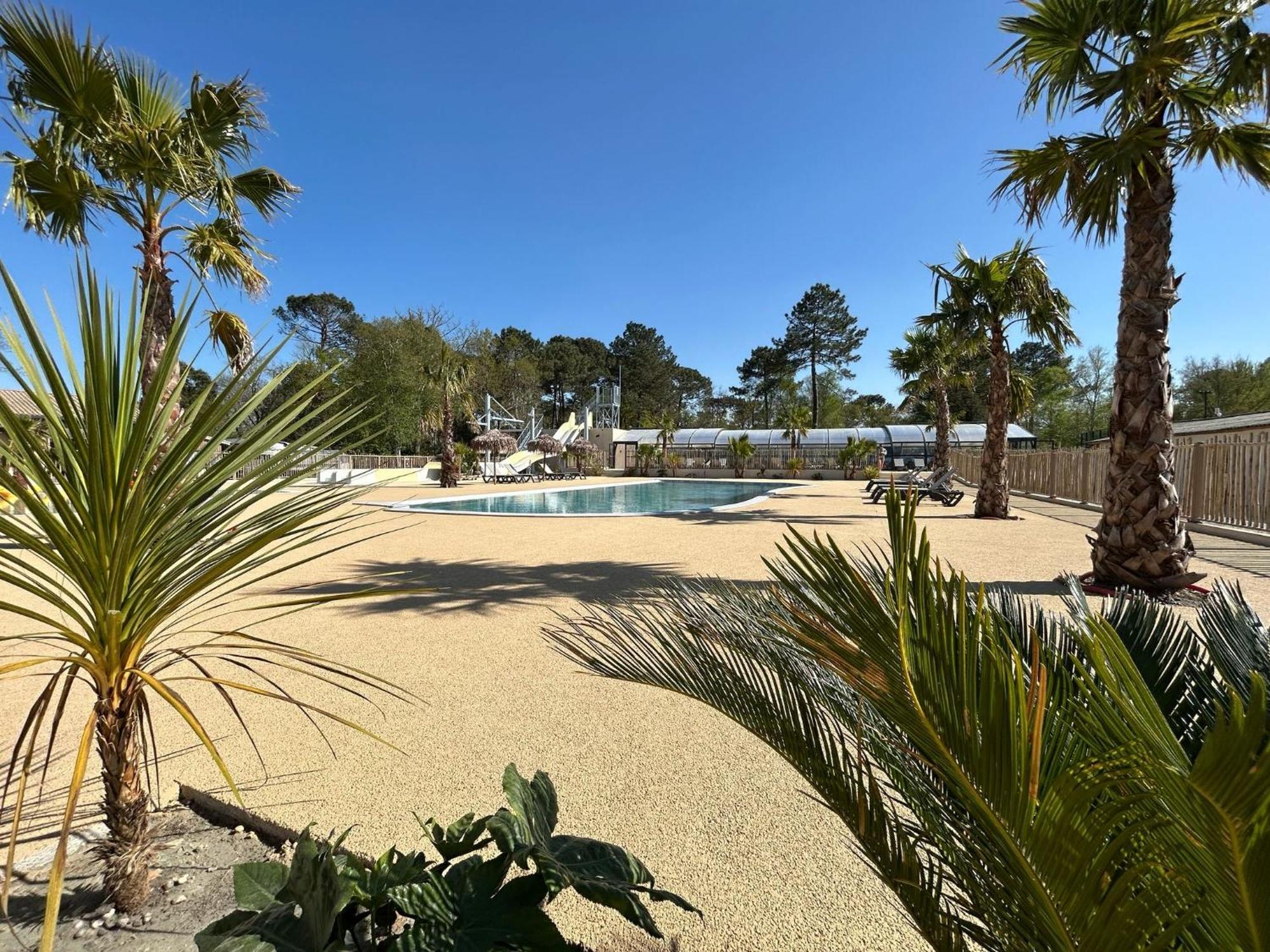 Camping Les Ourmes Уртен Экстерьер фото